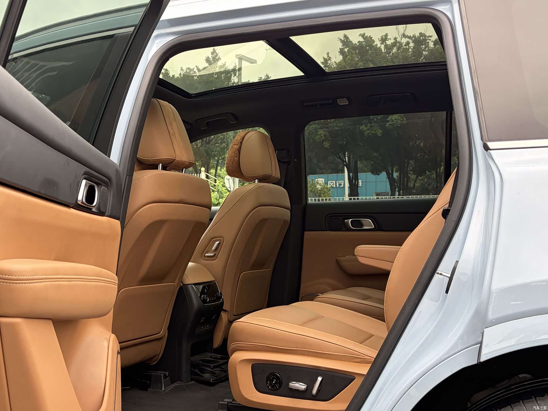 Li Auto ONE, 2022 13