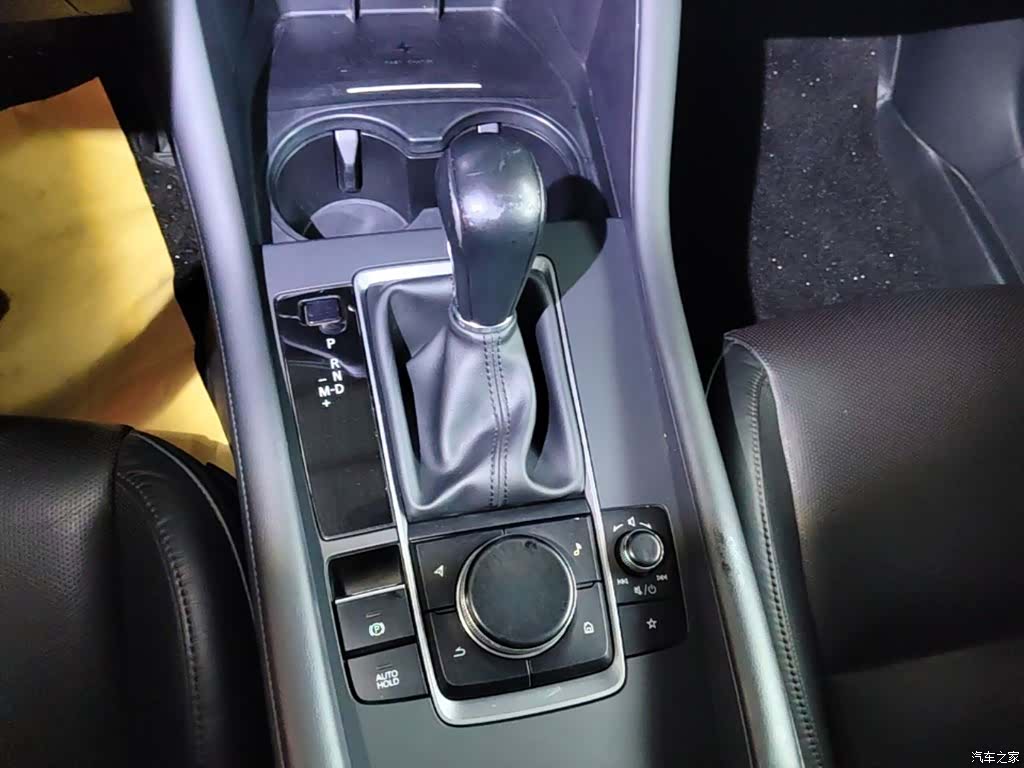 Mazda Mazda3, 2019 14