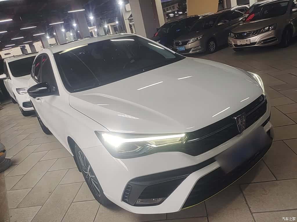 Roewe i5, 2021 4