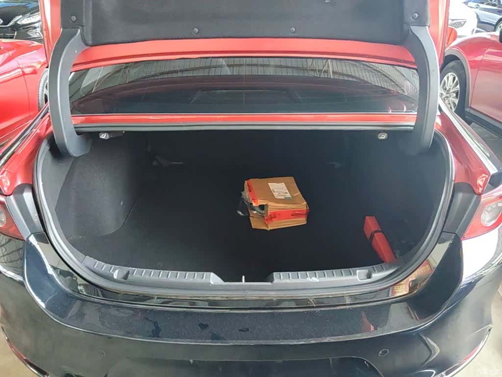 Mazda Mazda3, 2019 19
