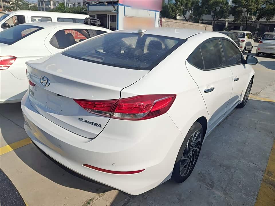 Hyundai Lead