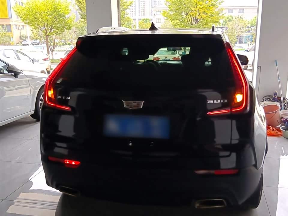 Cadillac XT4