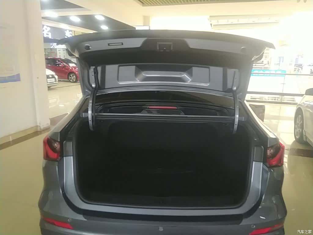 Roewe i5, 2024 19