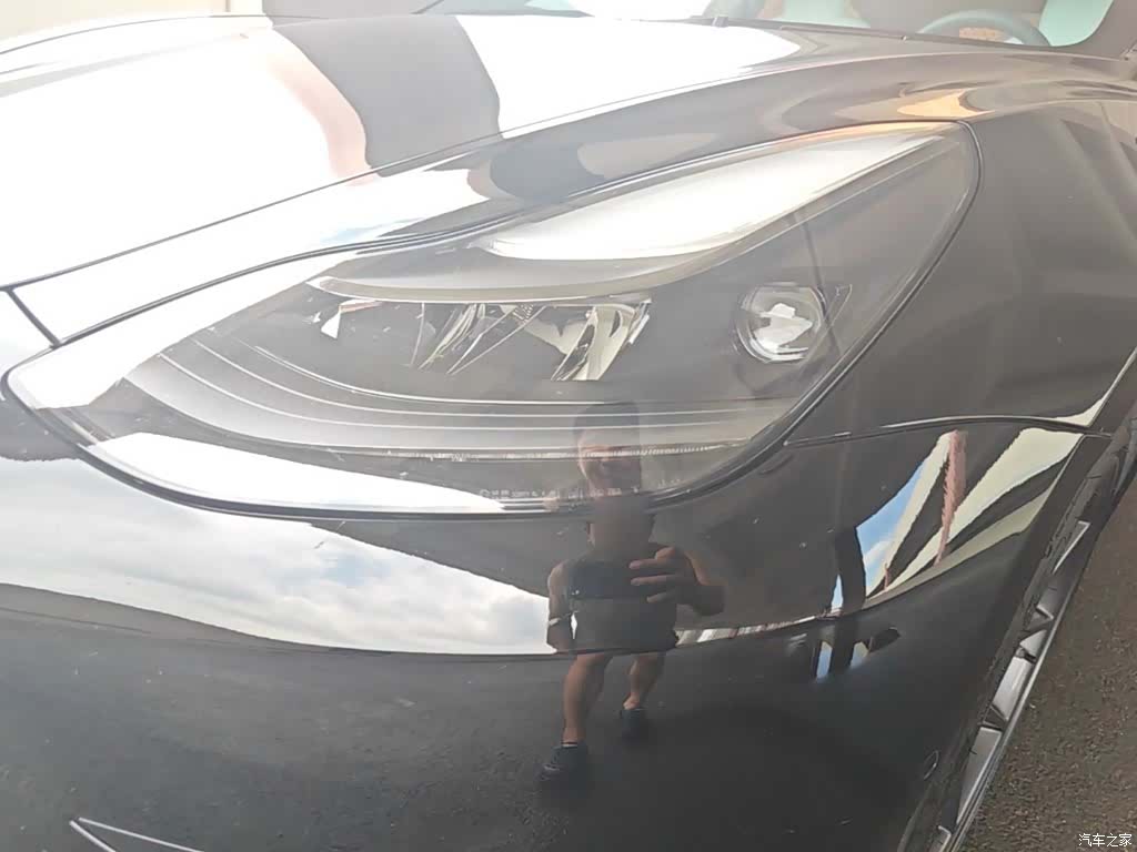 Tesla Model 3, 2021 24