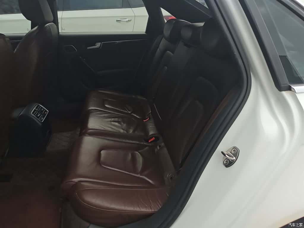 Audi A4L, 2015 17