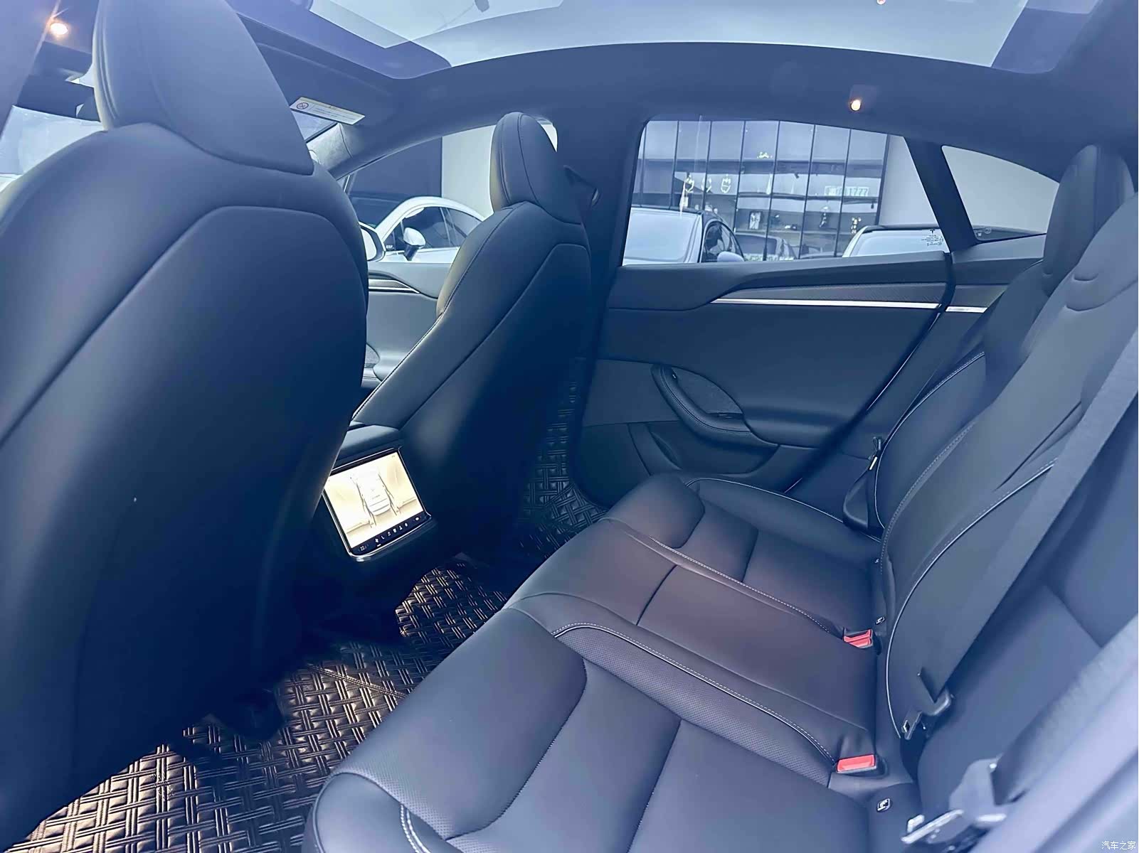Tesla Model S, 2023 12