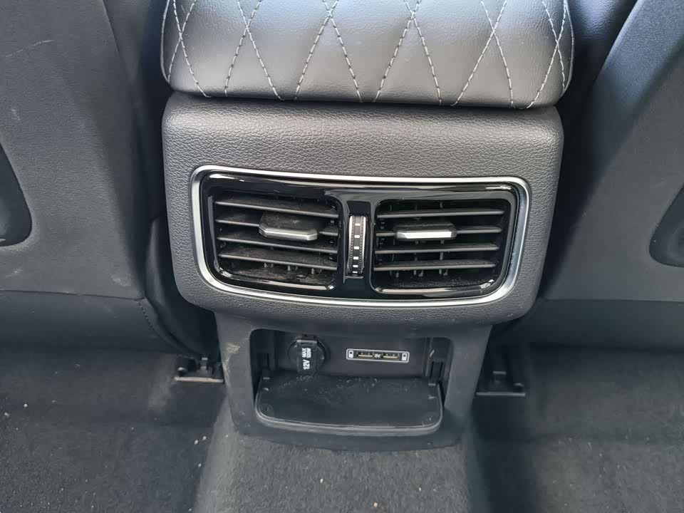 Hongqi HS5 Hongqi HS5