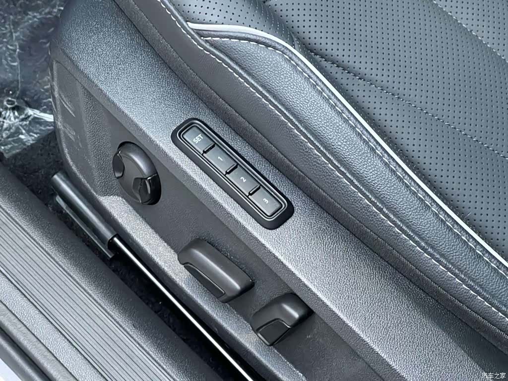 Volkswagen Passat, 2026 19