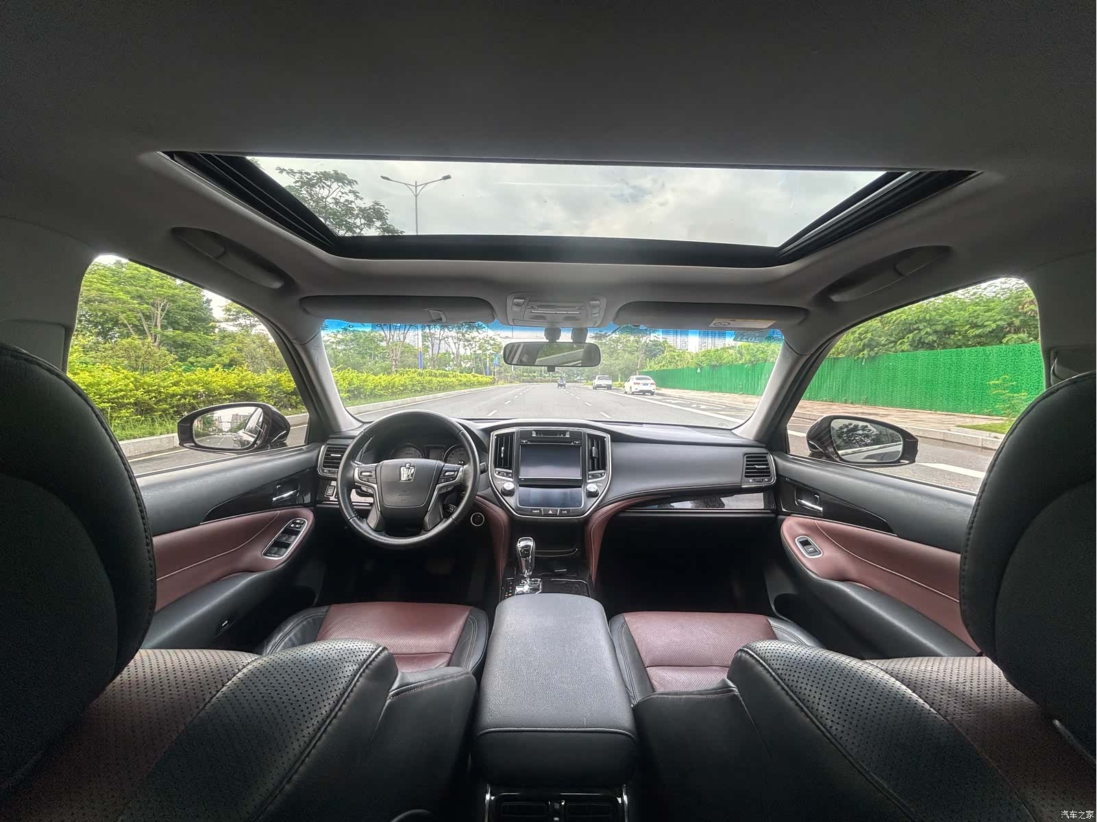 Toyota Crown, 2019 8