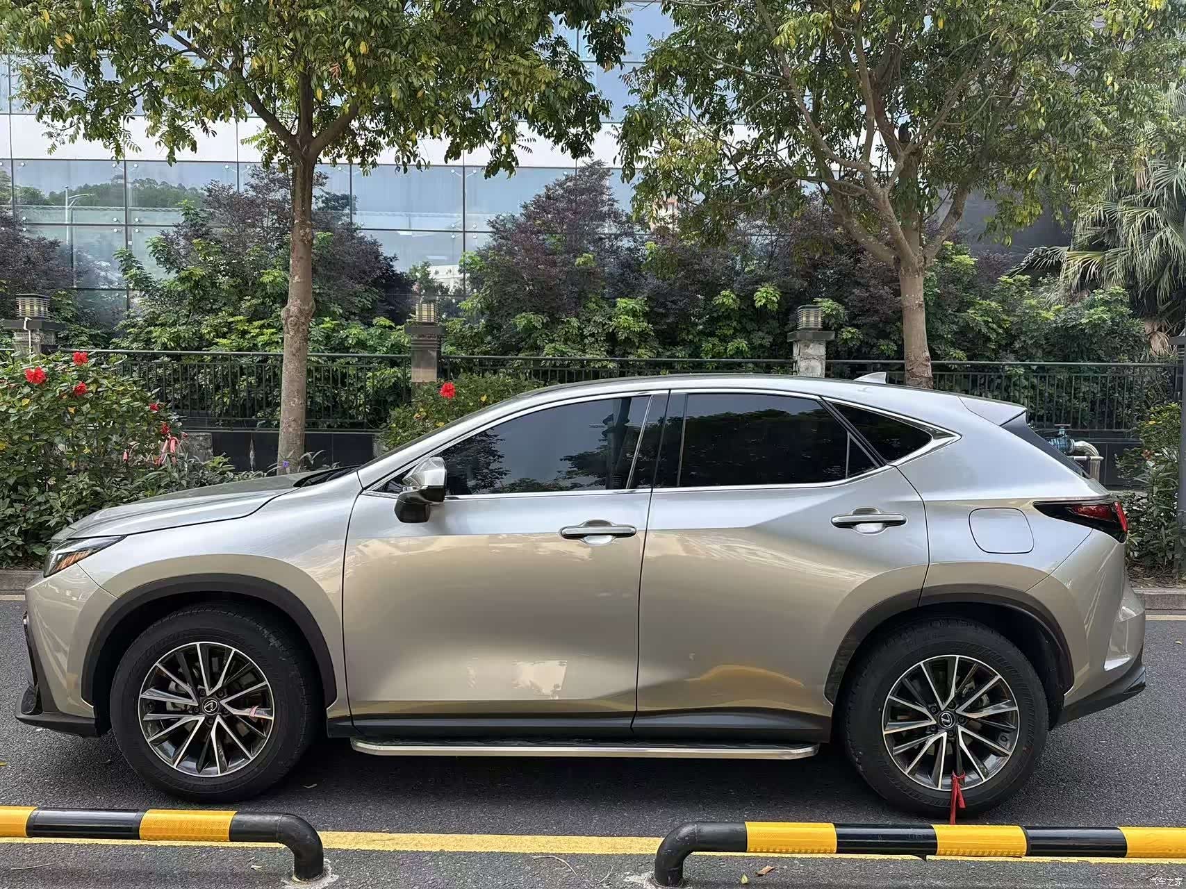 Lexus NX, 2023 10