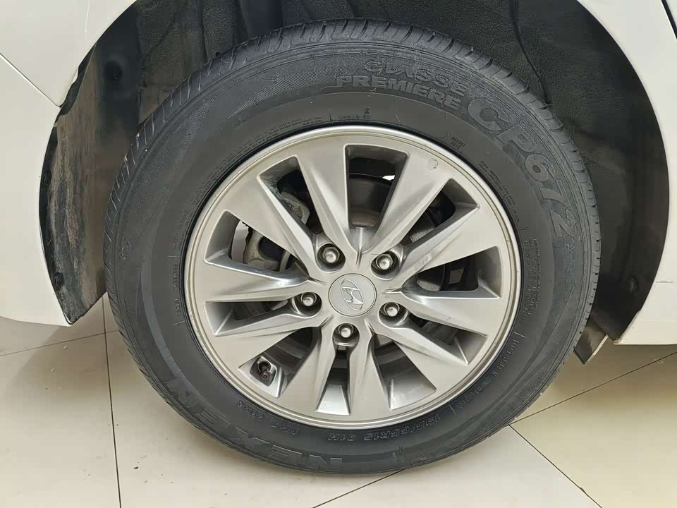 Hyundai Yuedong