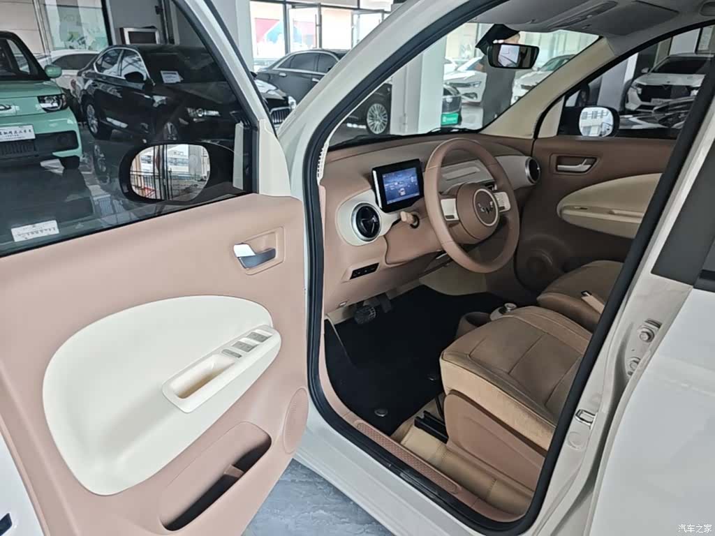 Wuling MINIEV, 2025 12