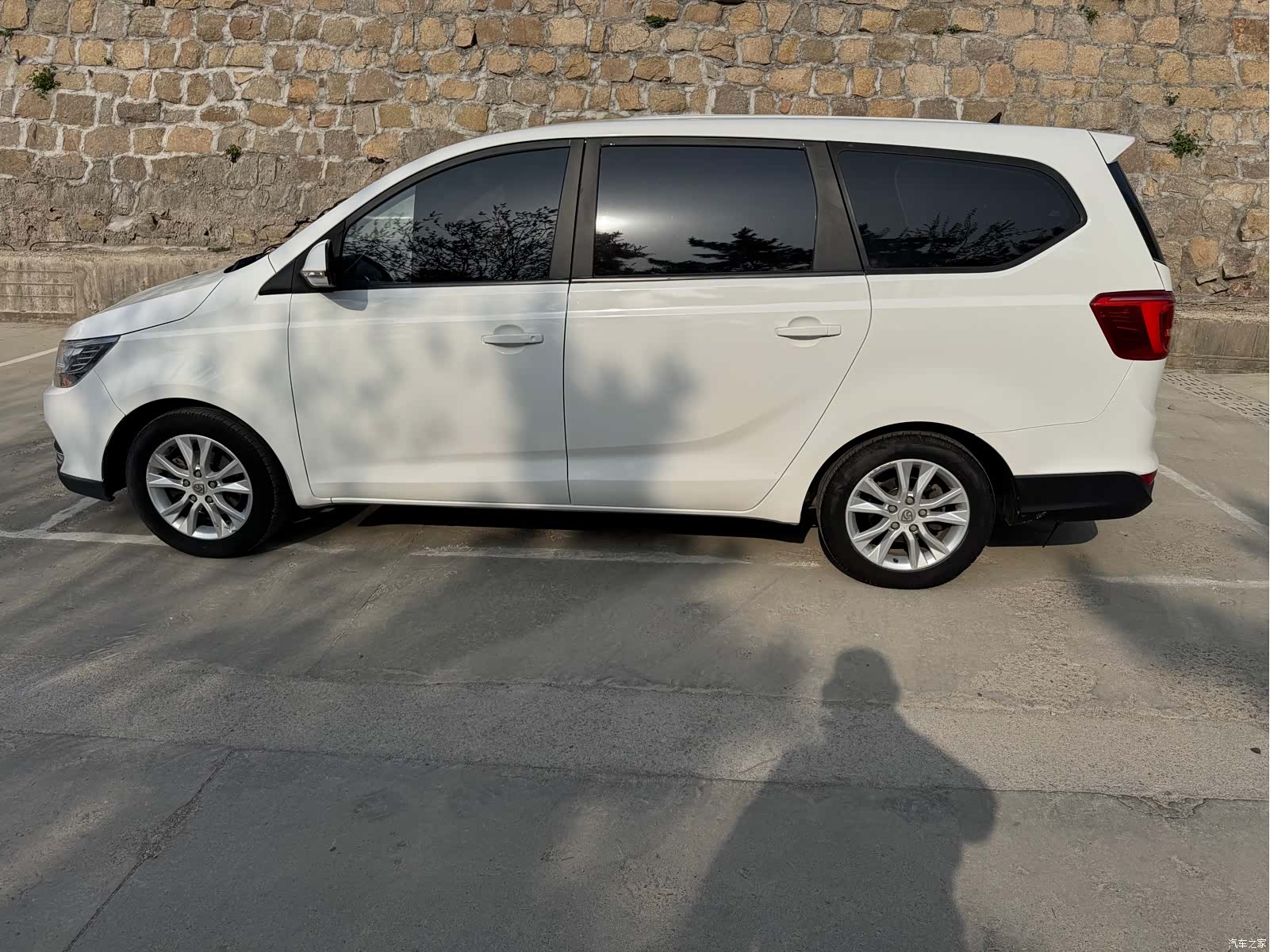Wuling 730, 2017 8