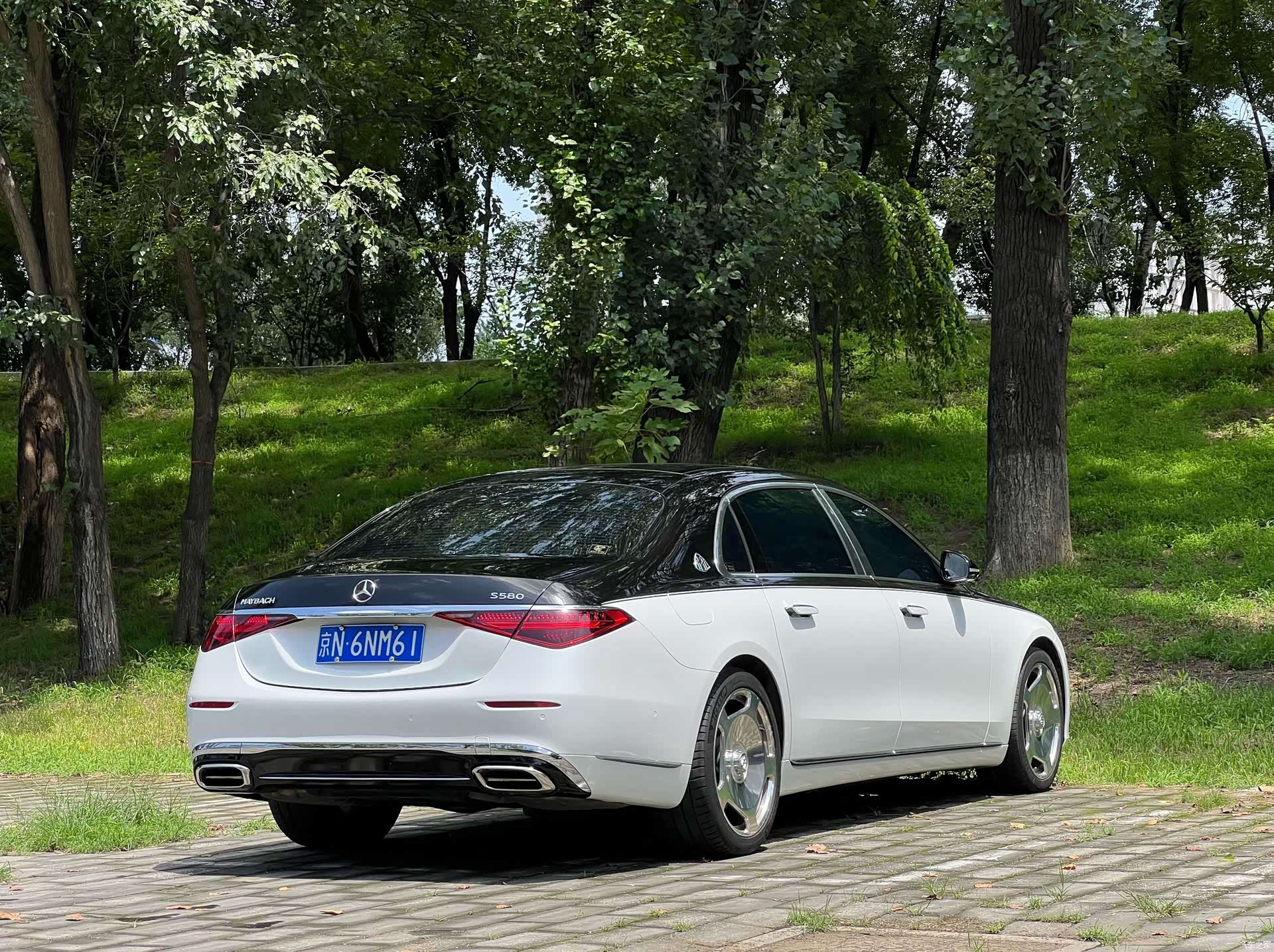 Maybach S-Class, 2022 25