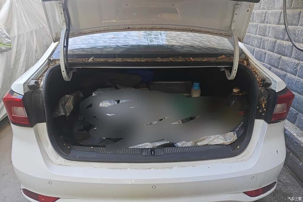 Roewe i5, 2019 4