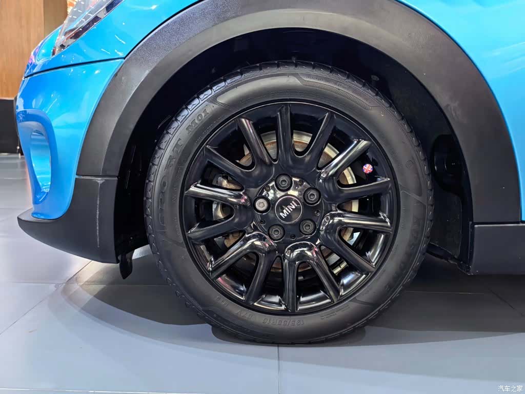 Mini ONE, 2019 20