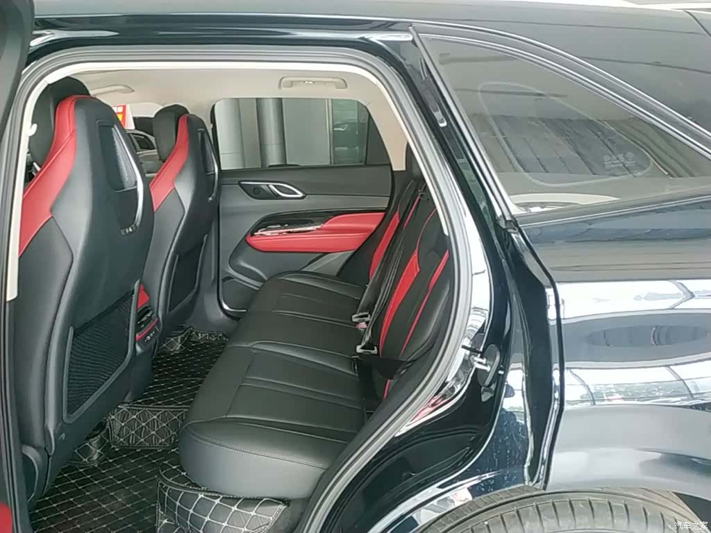 Hongqi HS3, 2024 17