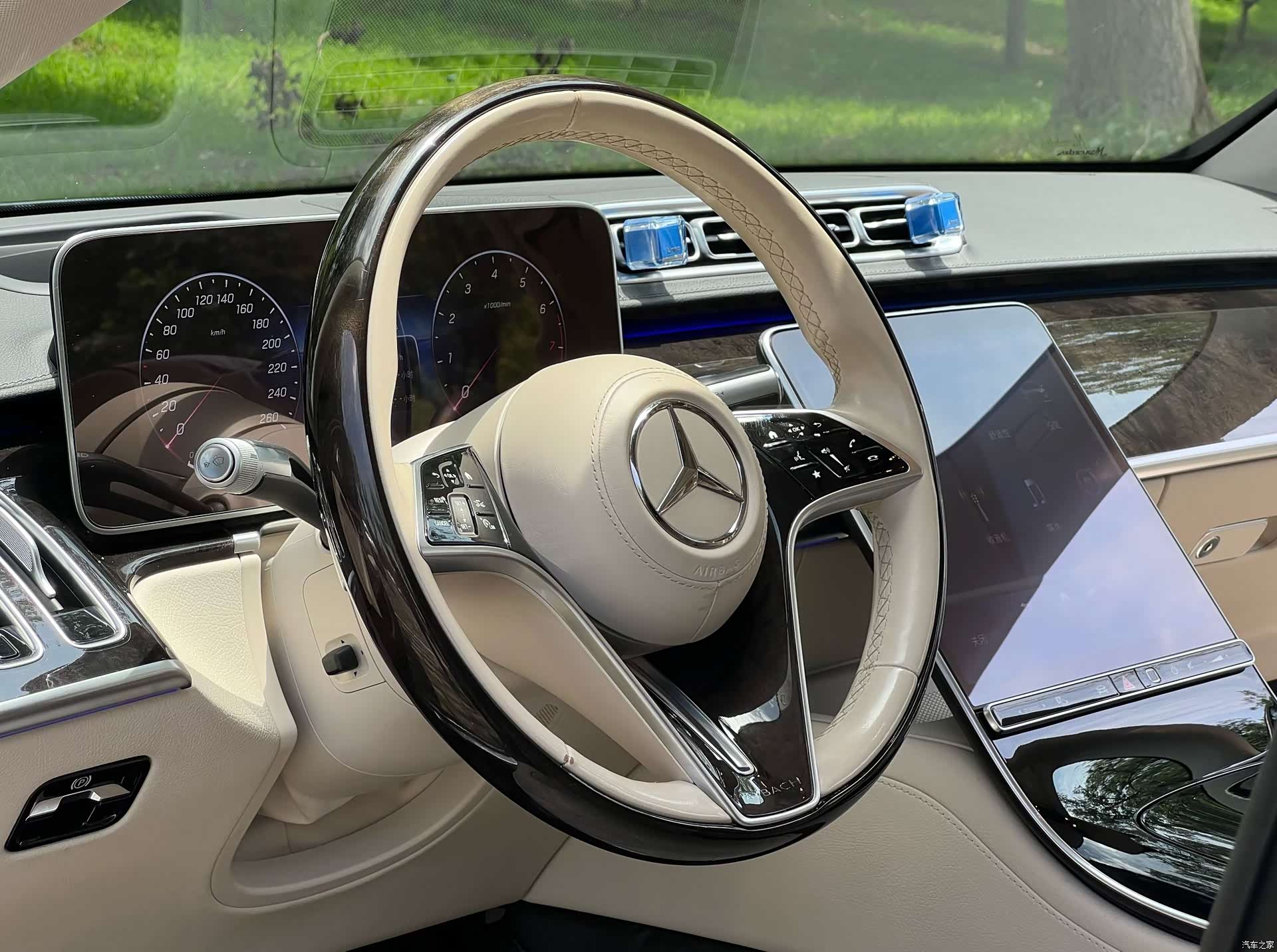 Maybach S-Class, 2022 8