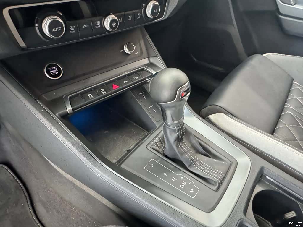 Audi Q3, 2025 11