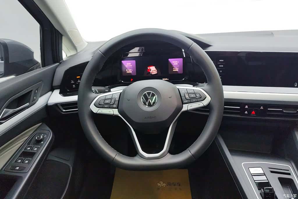 Volkswagen Golf, 2022 15