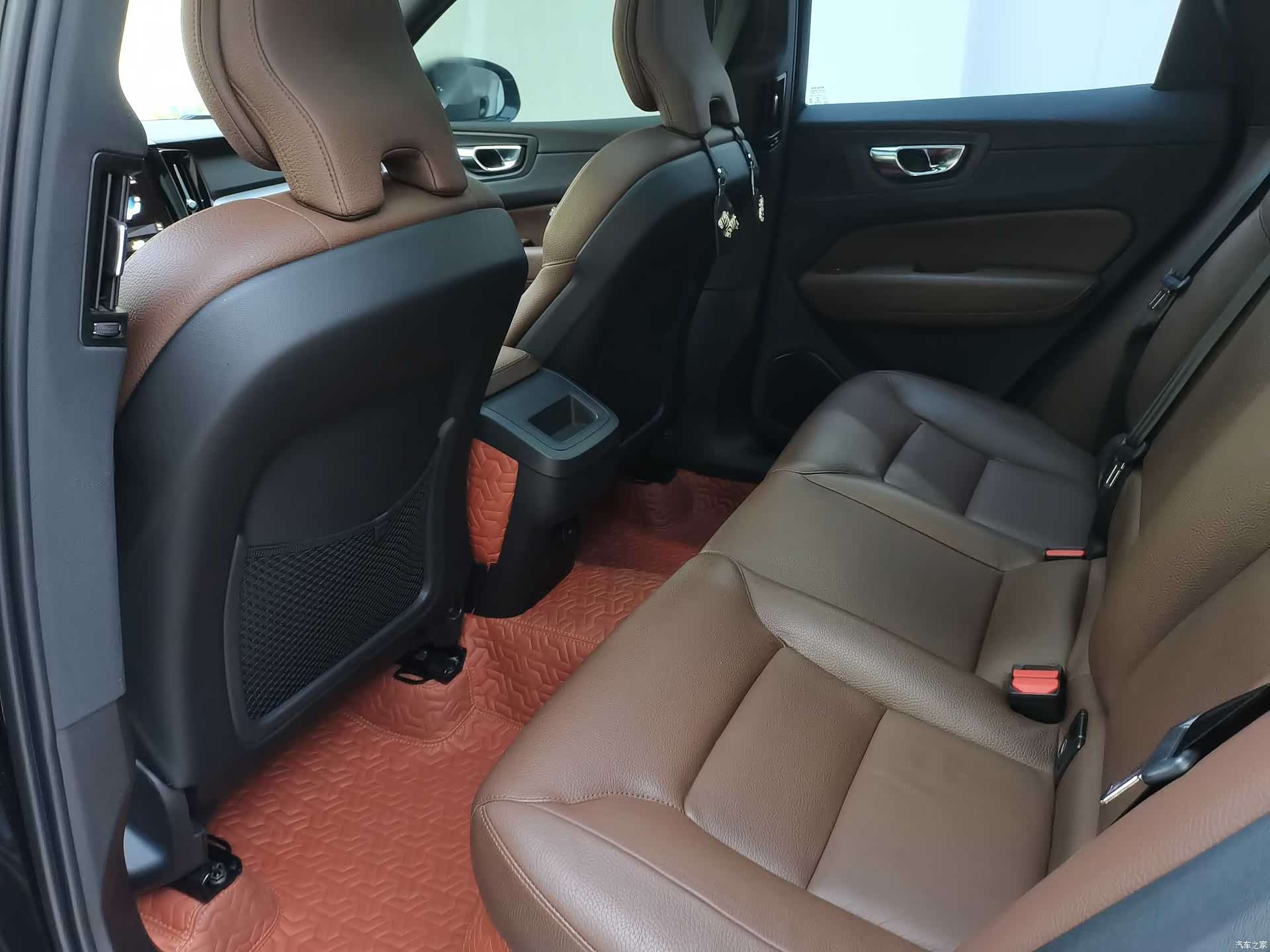 Volvo XC60, 2020 18