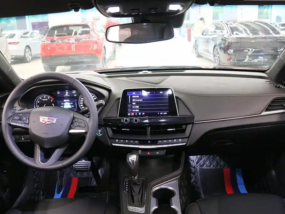 Cadillac CT4