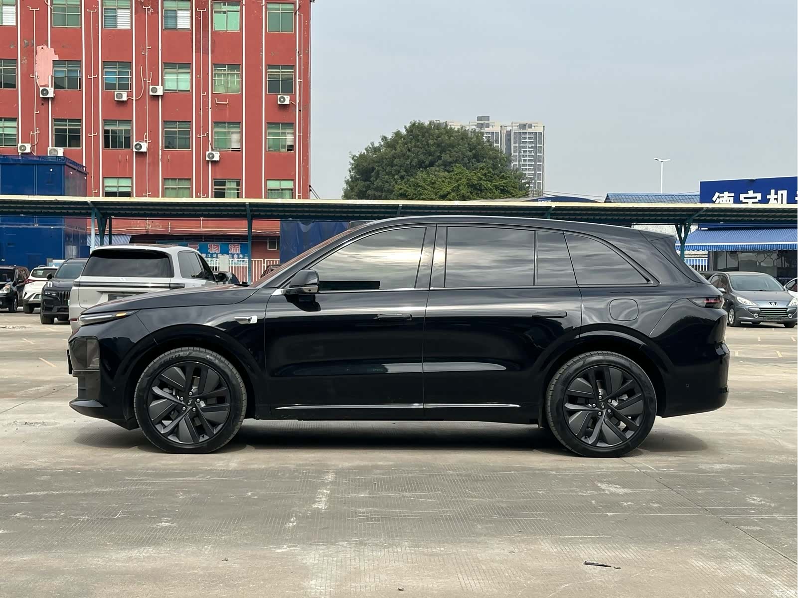 Li Auto L6, 2024 4
