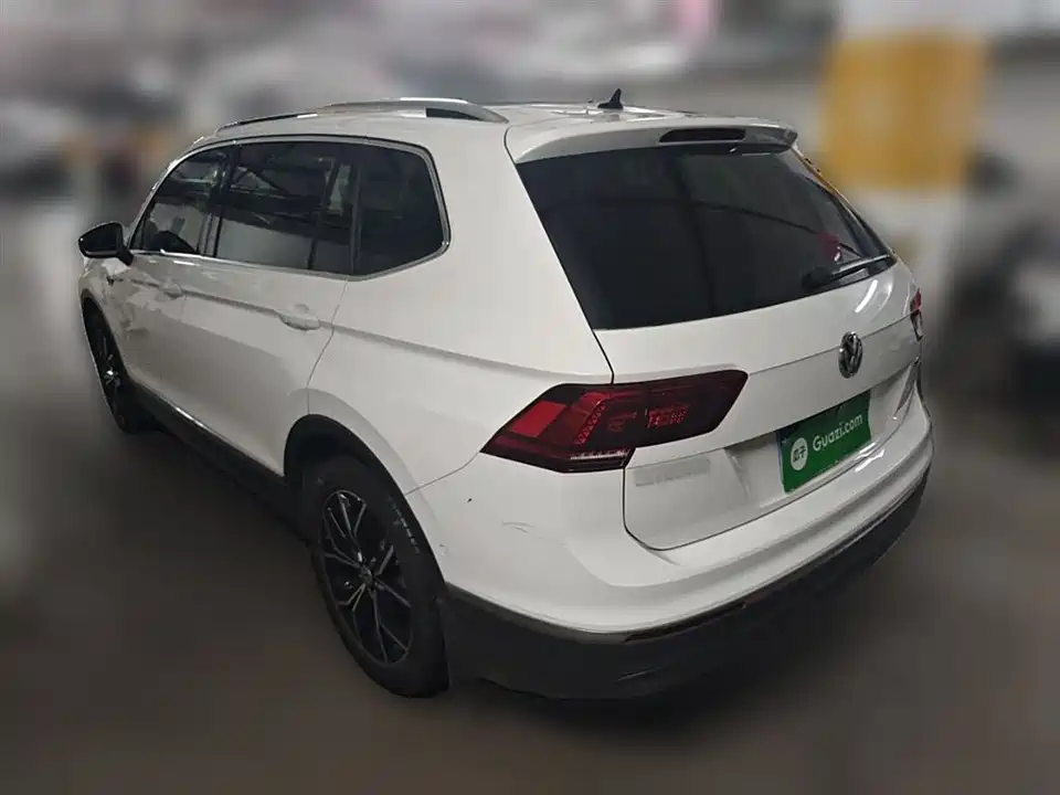 Volkswagen Tiguan L