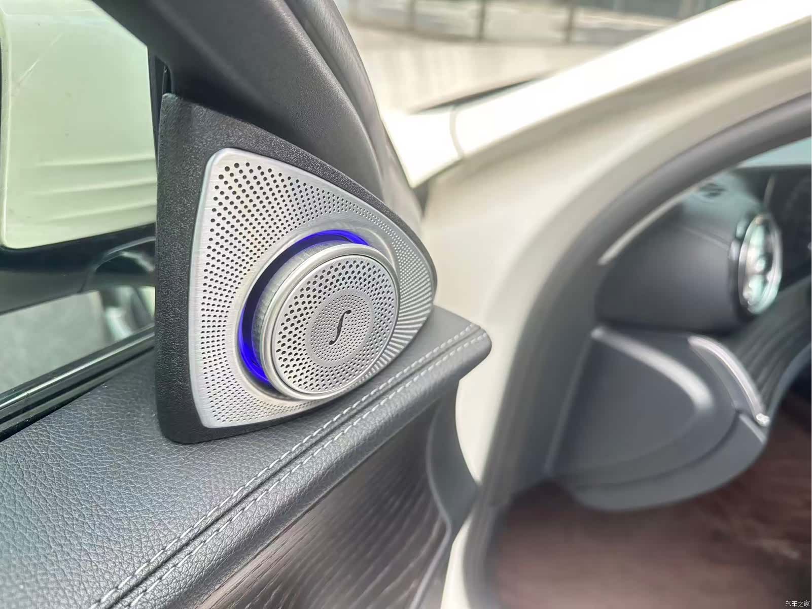 Mercedes-Benz E-Class, 2020 8