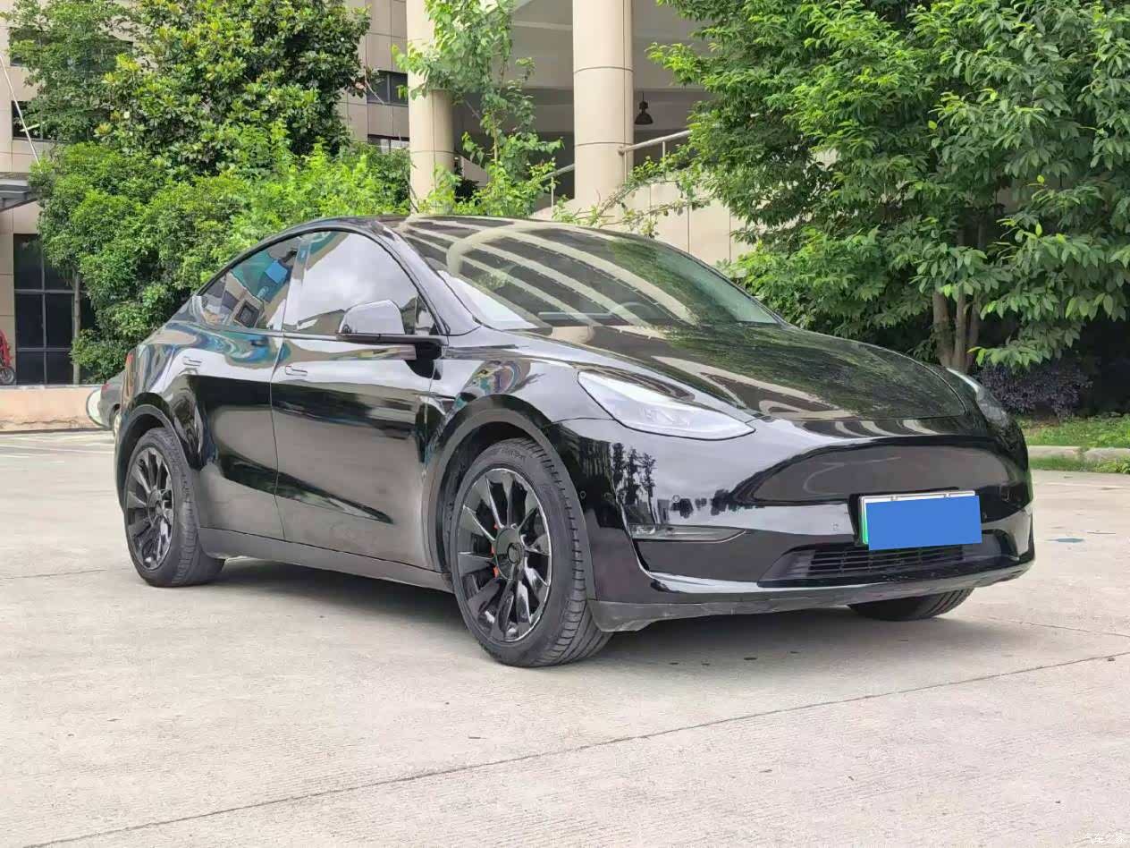 Tesla Model Y, 2021 3