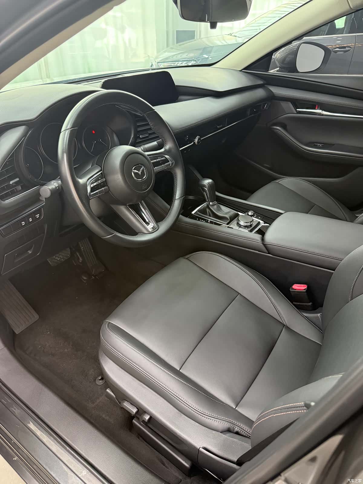 Mazda Mazda3, 2022 13