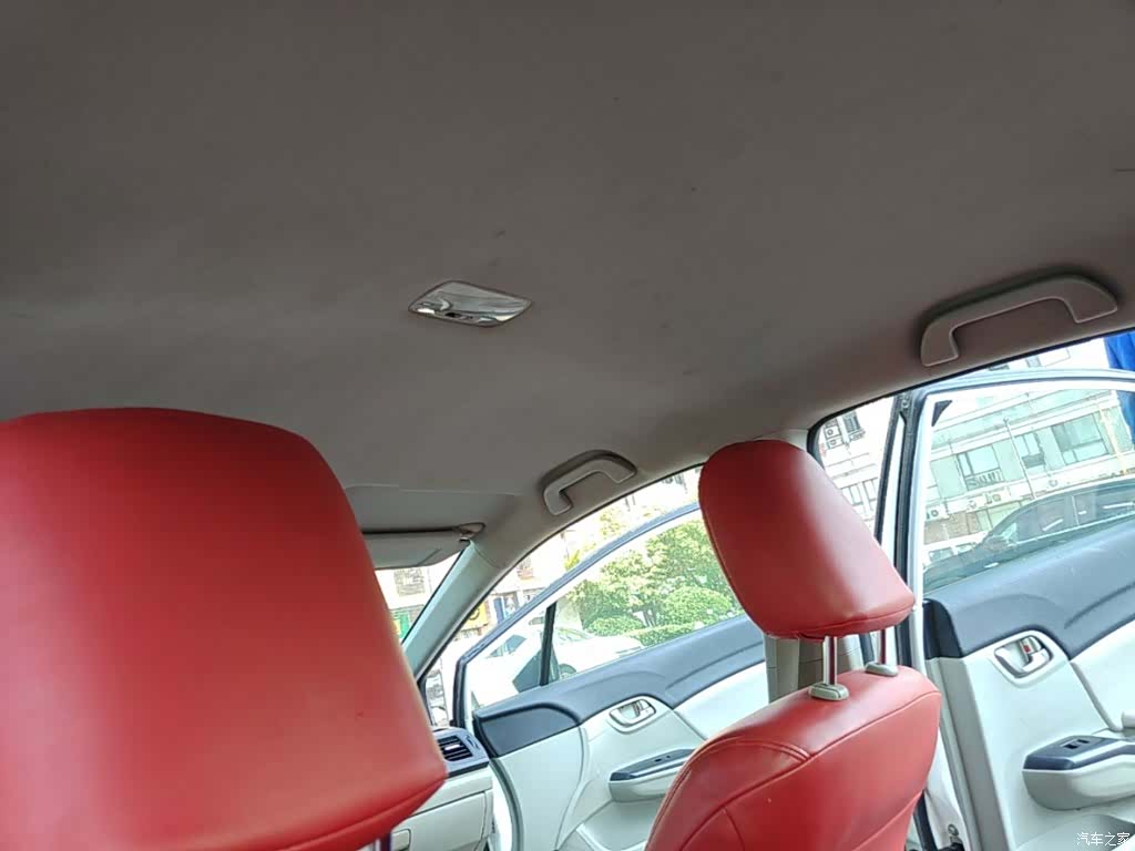 Honda Civic, 2015 10