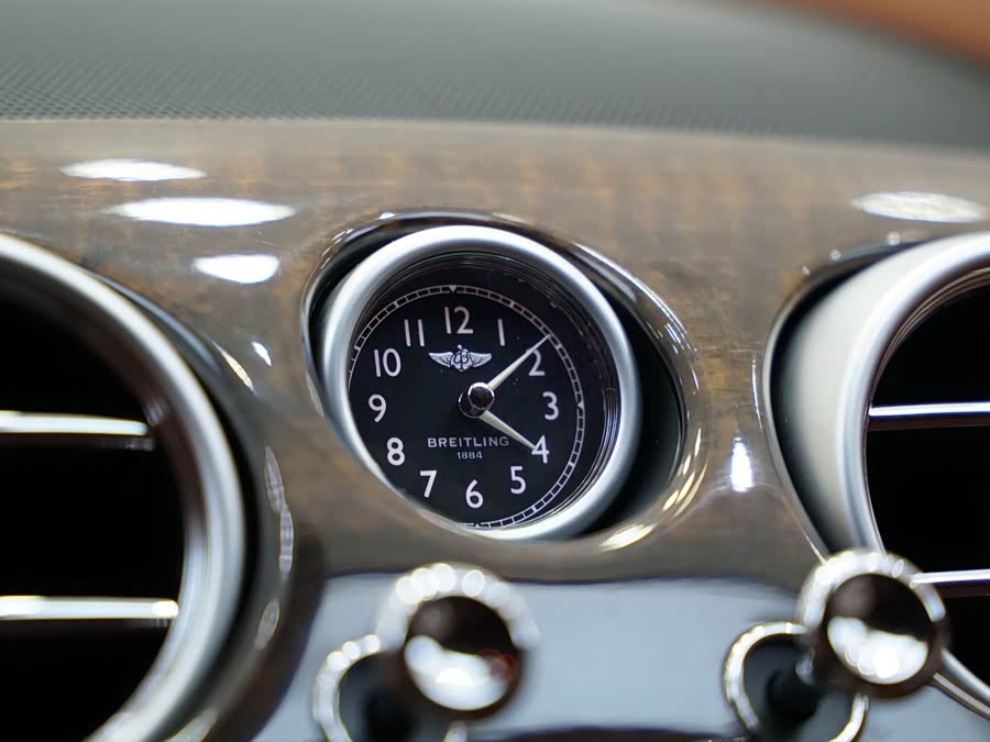 Bentley Continental 2017, фото 12