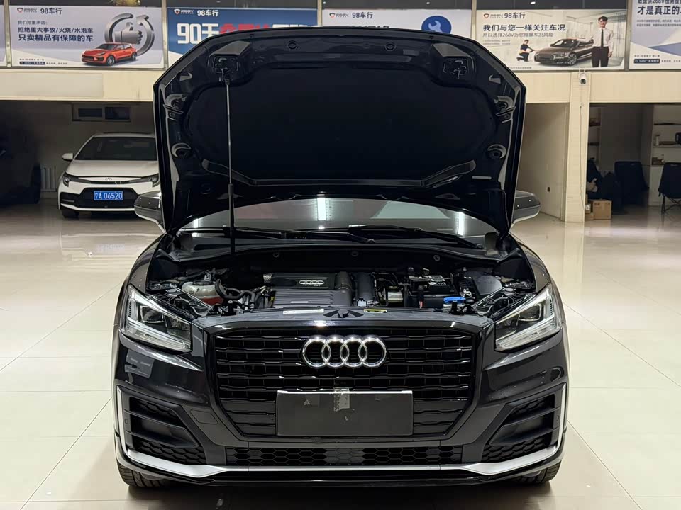 Audi Q2L