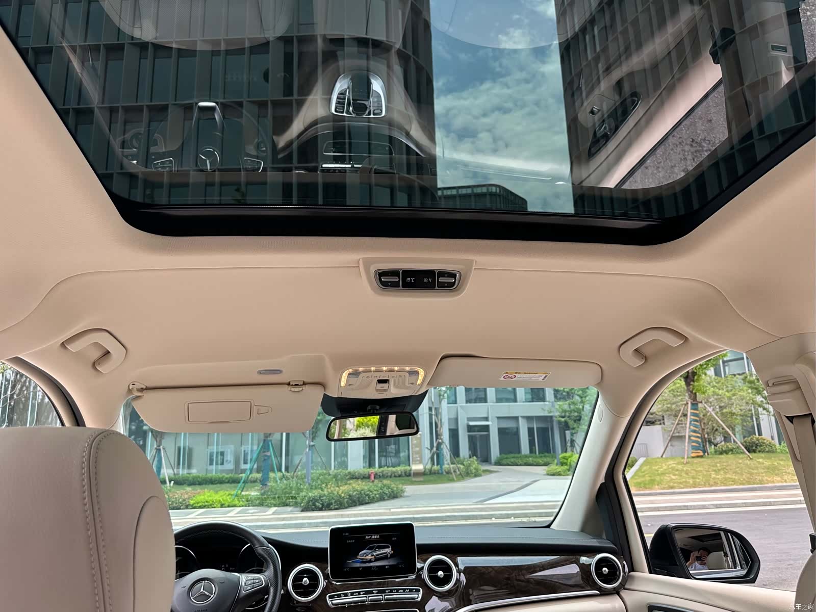 Mercedes-Benz V-Class, 2020 17