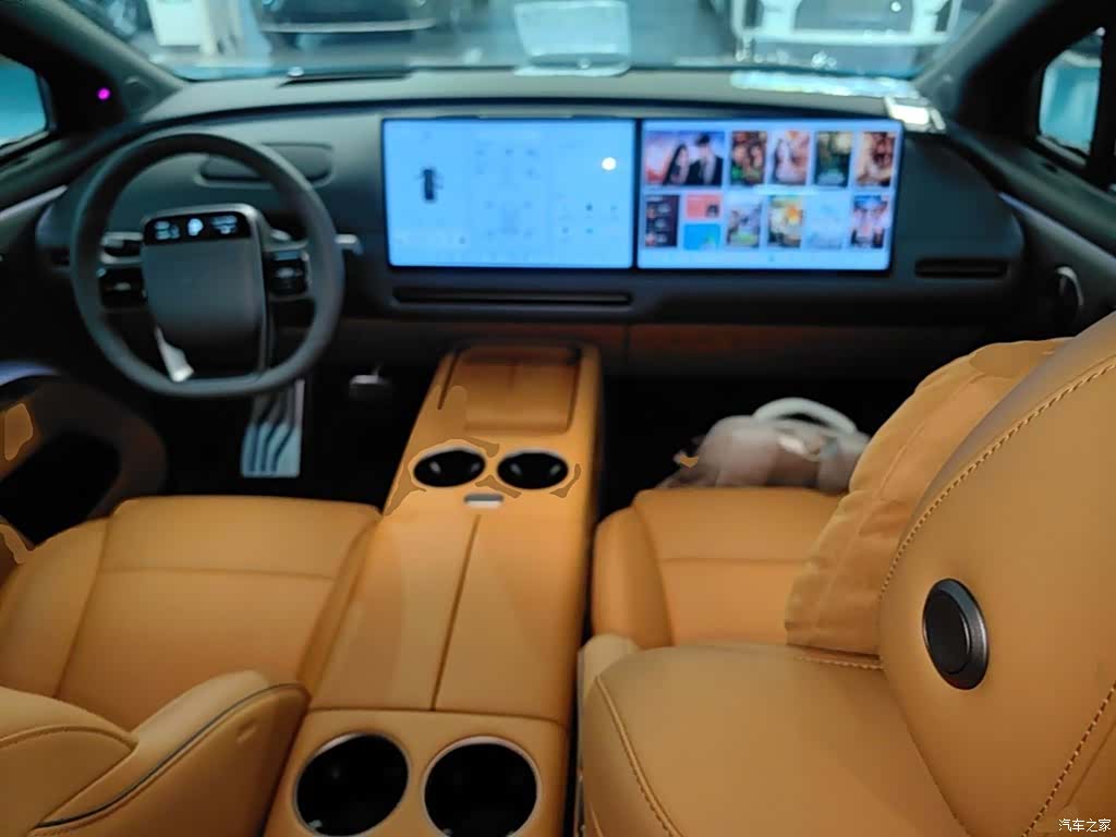 Li Auto i8, 2025 10