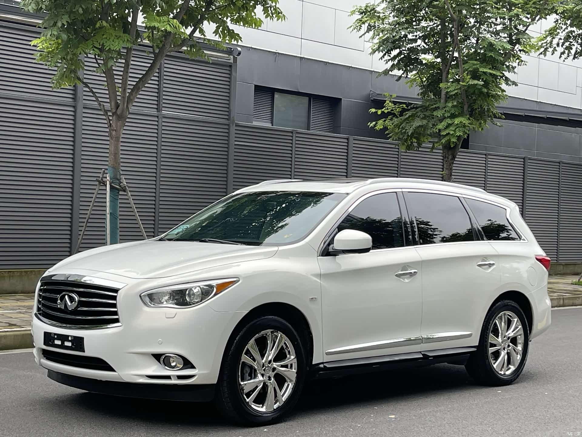 Infiniti JX35