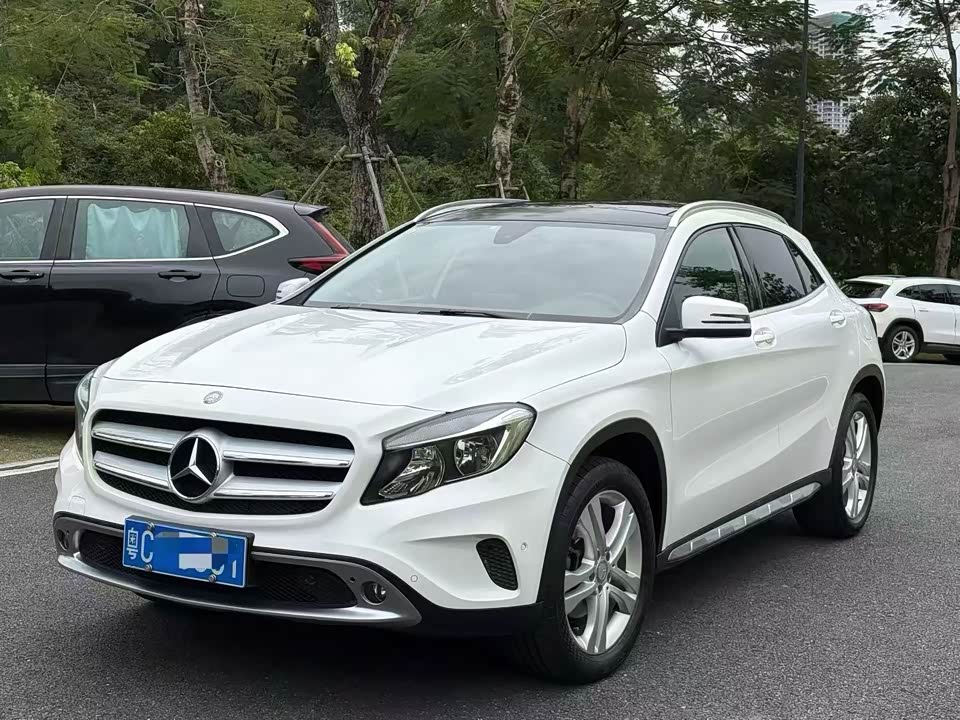 Mercedes-Benz GLA