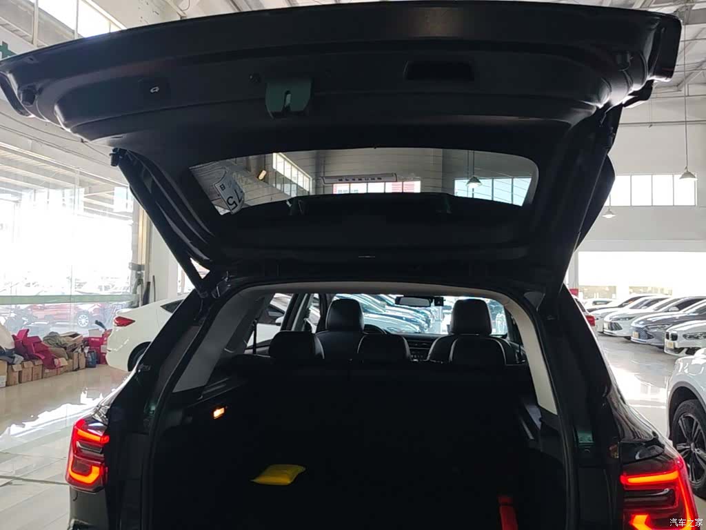 Roewe RX5, 2021 16
