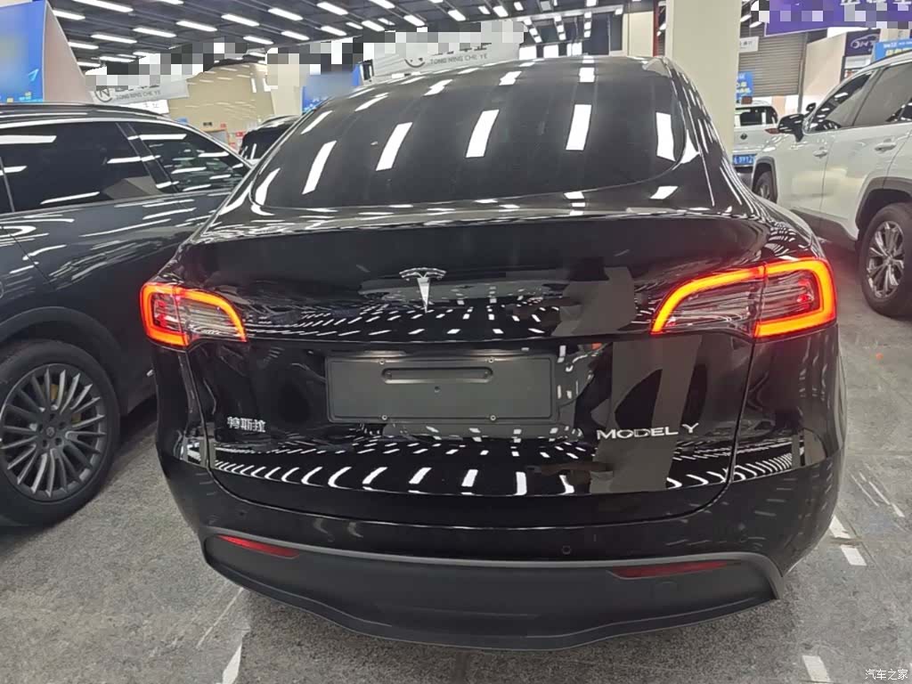 Tesla Model Y, 2022 6