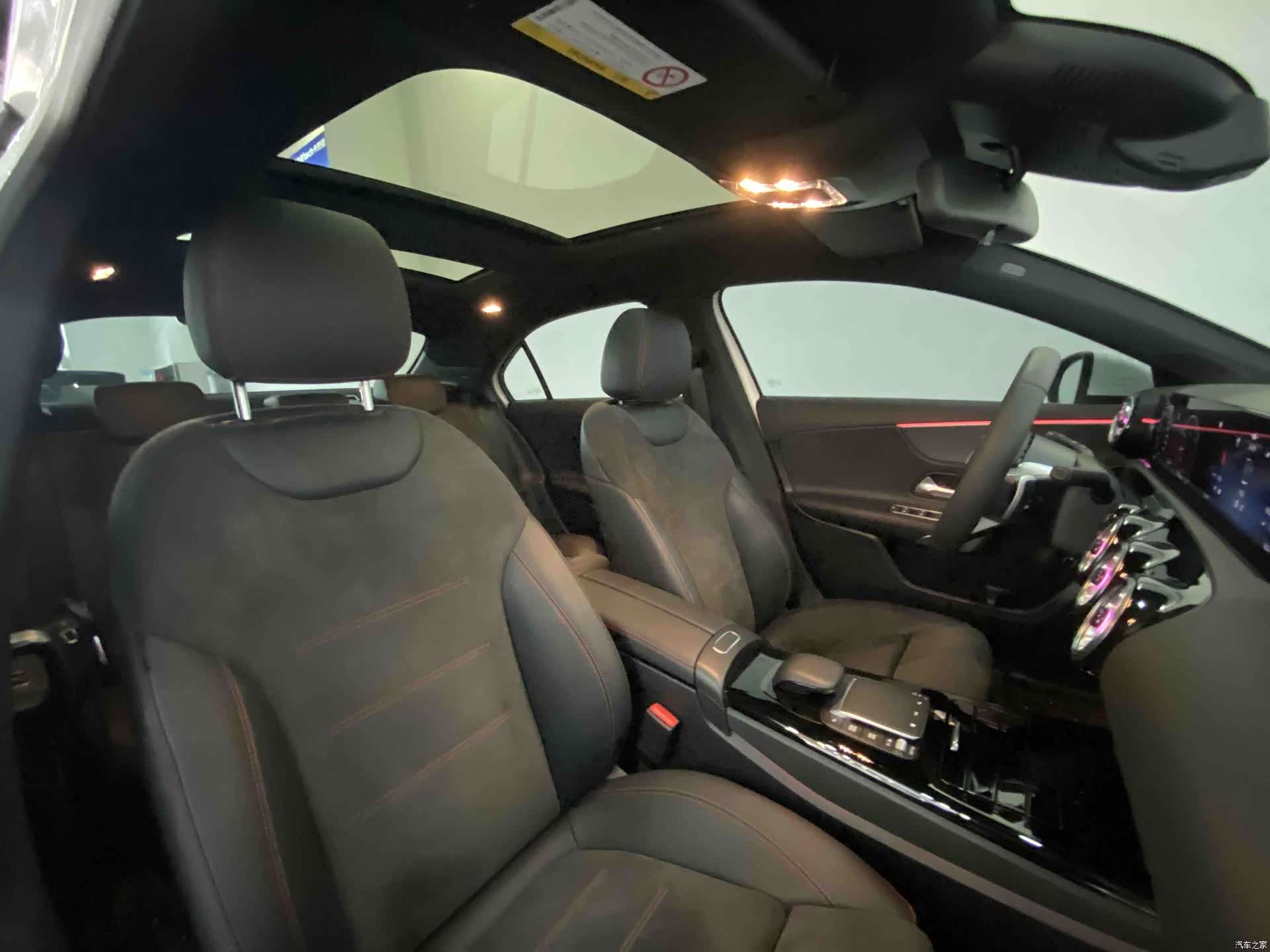 Mercedes-Benz A-Class, 2023 3