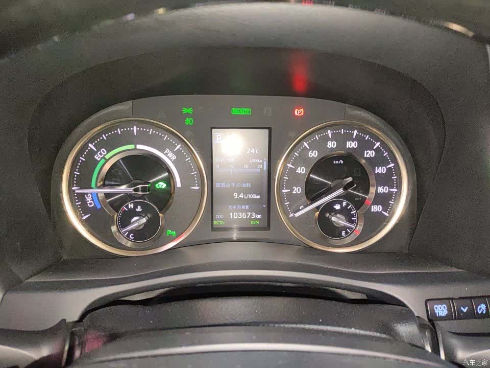Toyota Vellfire, 2020 10