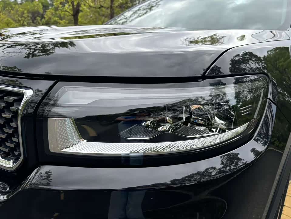 Jeep Grand Commander