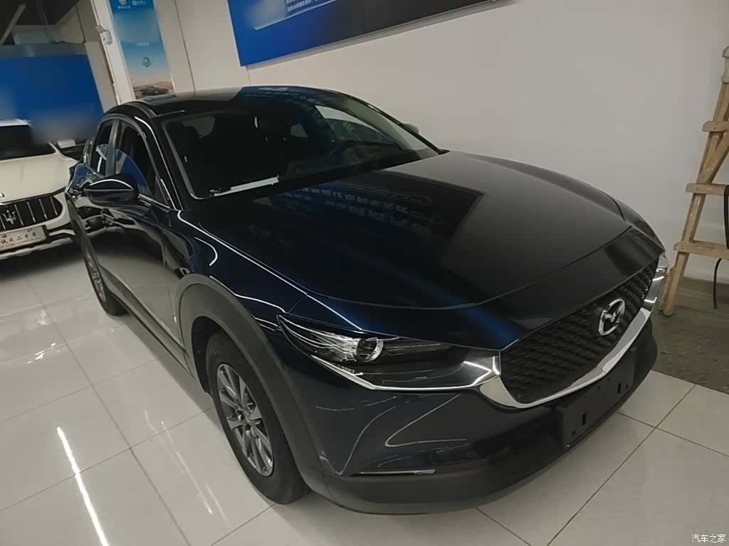 Mazda CX-30, 2021 4