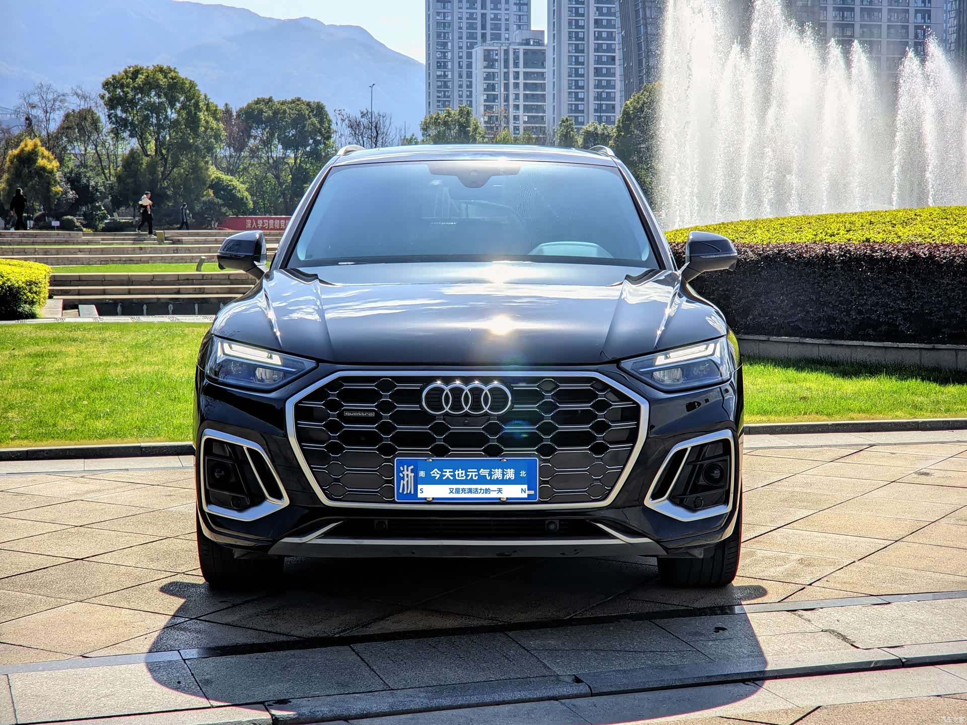 Audi Q5L, 2022 2