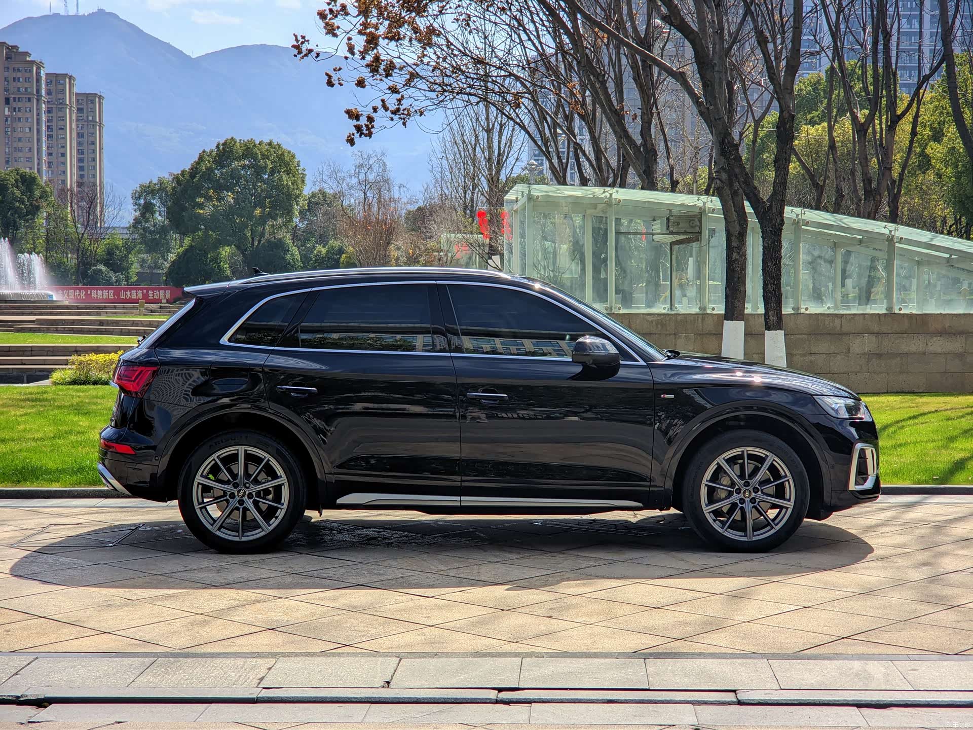 Audi Q5L, 2022 3