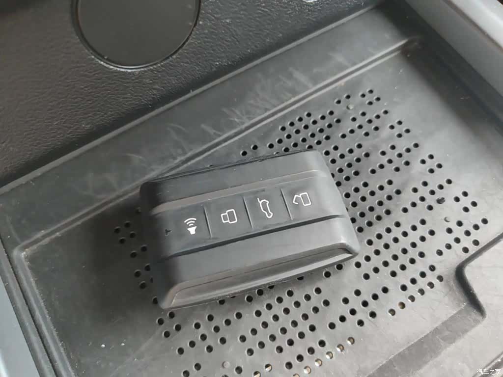 Tank 300, 2024 9