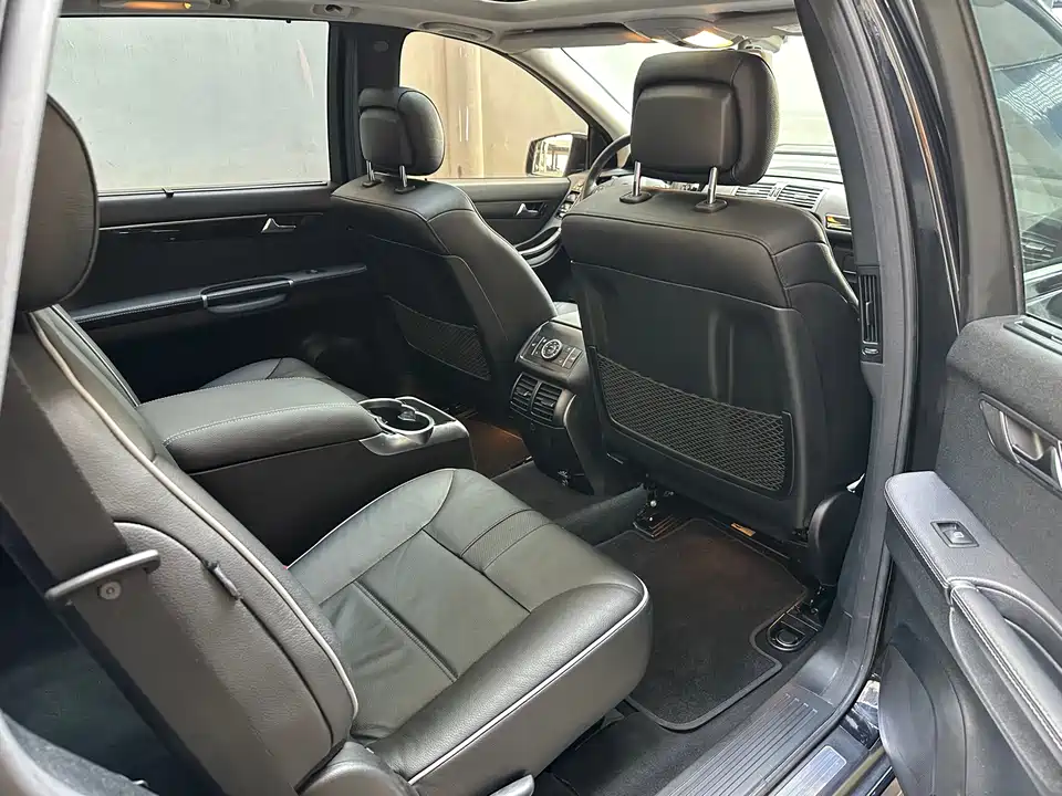 Mercedes-Benz R-class