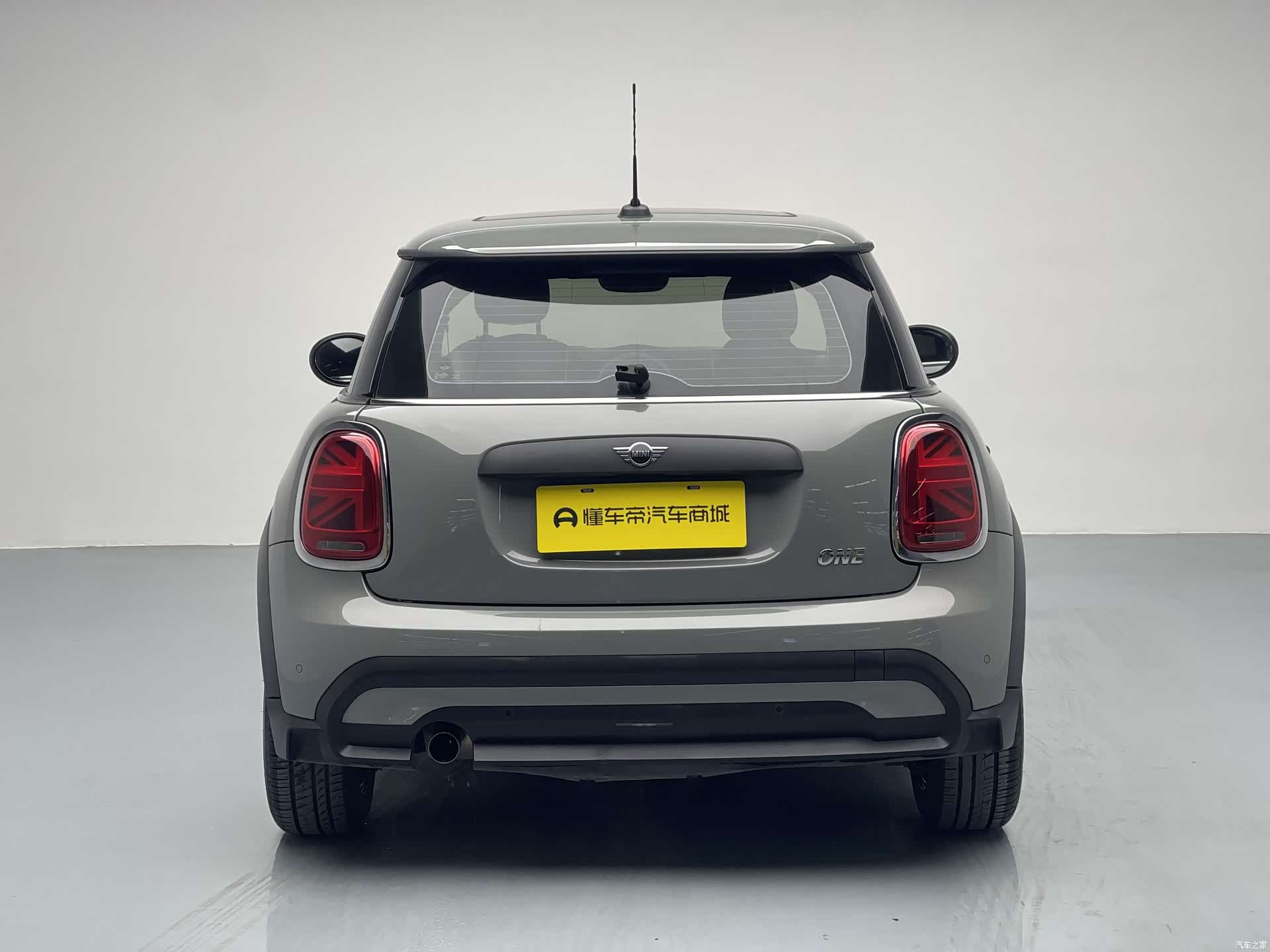 Mini ONE, 2022 6