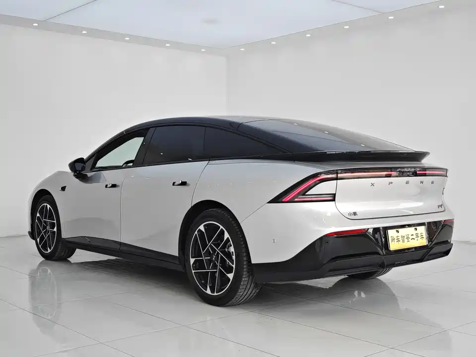 XPENG P7+